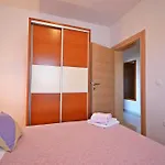 شقة Ivana