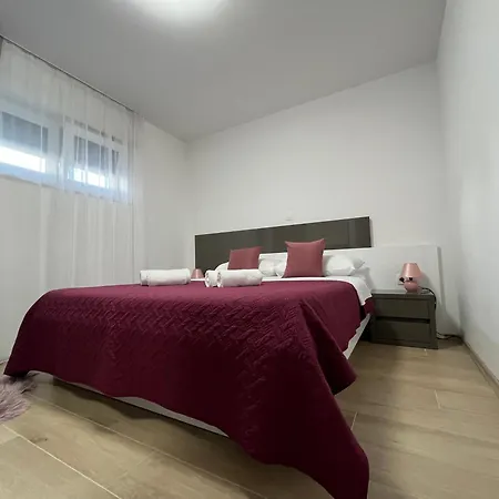 Ivana * Sveti Filip i Jakov