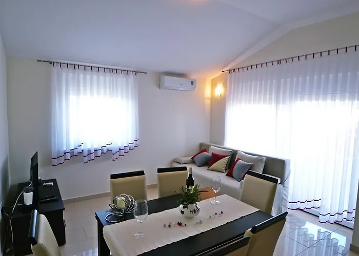 Ivana * Sveti Filip i Jakov