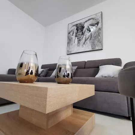 Ivana Apartmán *
