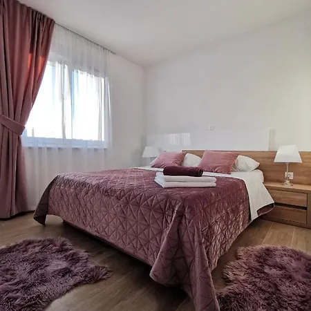 Ivana * Sveti Filip i Jakov